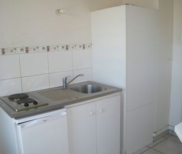 Location Appartement 2 pièces 36m² ORLEANS 45000 - Photo 3