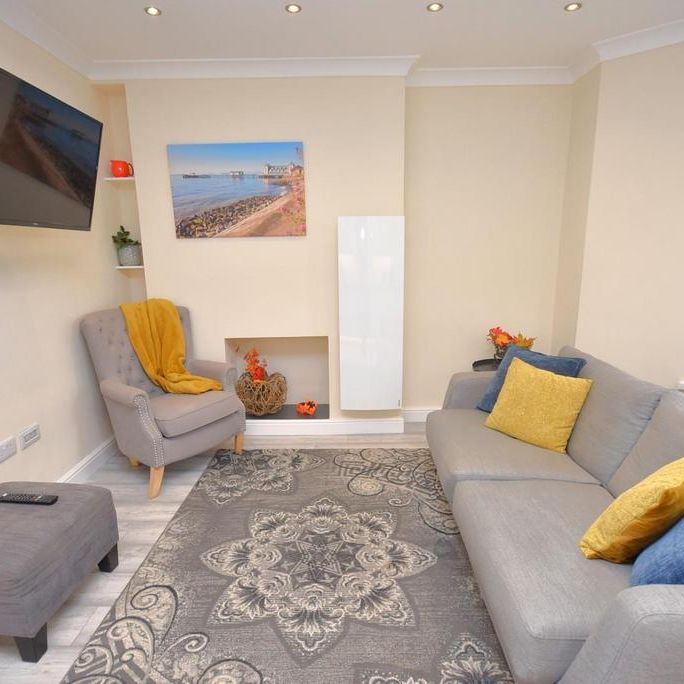 2 bedroom apartment to rent - Photo 1