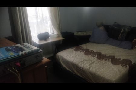 Room in a Shared House, Selby Road, E13 - Photo 3