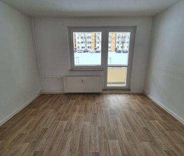 Tageslichtküche und extra Hauswirtschaftsraum!! - Photo 2