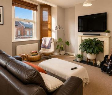 Flat, Stockton Road, Manchester, M21 - Photo 2