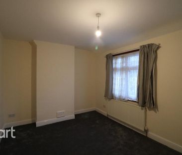 3 bedroom semi-detached house to rent - Photo 6