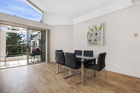 Fully Furnished Modern two-bedroom apartment - Photo 4