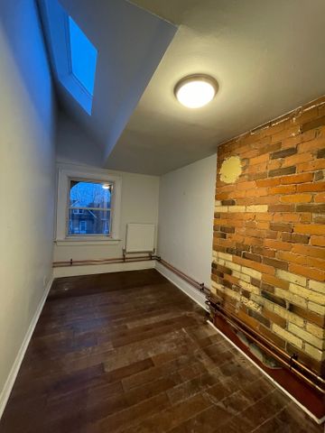 For Lease - 176 Spadina Road Unit# 5, Toronto, Ontario - Photo 2