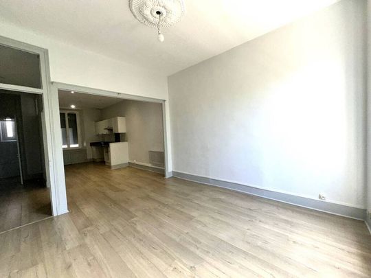 Location Appartement 4 pièces 90m² GRENOBLE 38000 - Photo 1