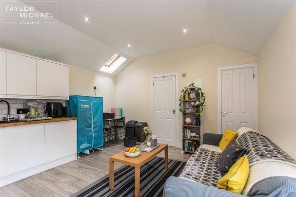 1 bedroom detached house to rent - Photo 1