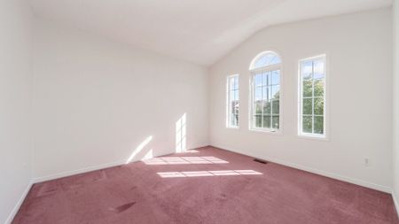 For Lease - 6 Hillsburgh Drive, Brampton, Ontario - Photo 5