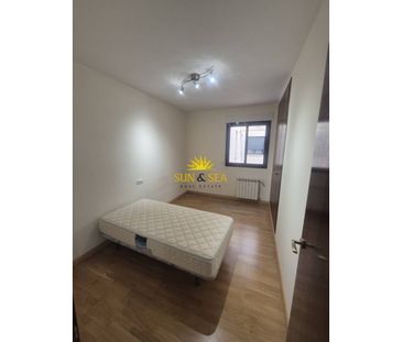 THREE-BEDROOM APARTMENT - MURCIA - Photo 2