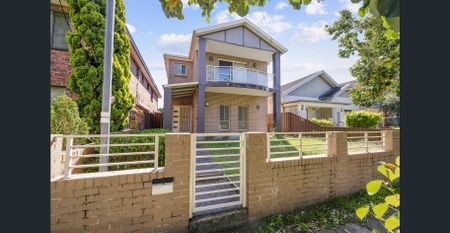 Share House - Bedroom with ensuite - Female friendly - Photo 5