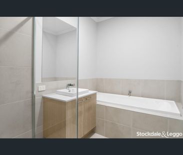 4 Dome Avenue, Donnybrook, Vic 3064 - Photo 4