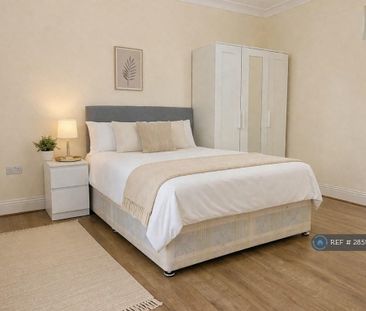 1 bedroom in a house share to rent - Photo 5