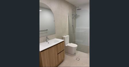 Brand New & Private Granny Flat - Photo 4