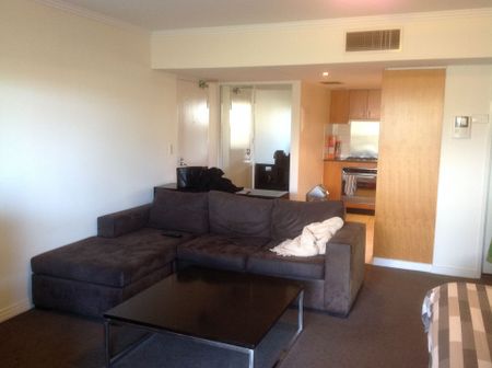 401B/9-15 Central Avenue, Manly, NSW 2095 - Photo 3