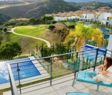 Alquiler de casa o chalet independiente en Avenida de la Resina - Photo 1