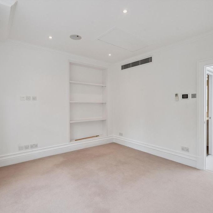6 bedroom townhouse to rent - Photo 1