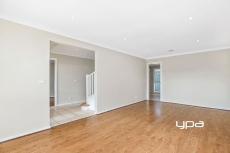 Low Maintenance Family Home - Photo 2