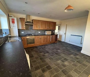 Cambridge Court, Tindale Crescent, Bishop Auckland, County Durham, ... - Photo 4