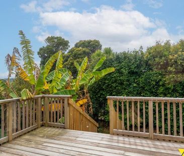 Welcome to this modern and spacious 4-bedroom, 1-bathroom home loca... - Photo 1