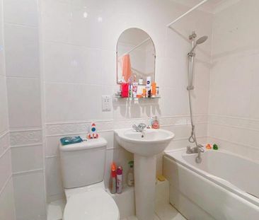2 bedroom flat to rent - Photo 6