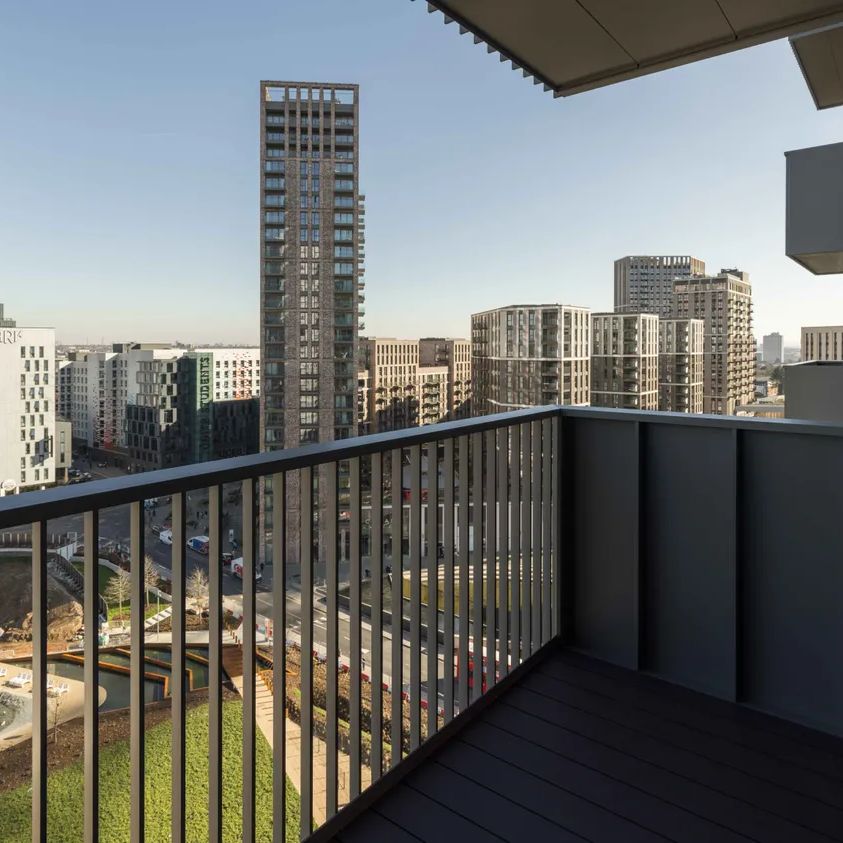 Luna, Wembley Park, HA9 - Photo 1