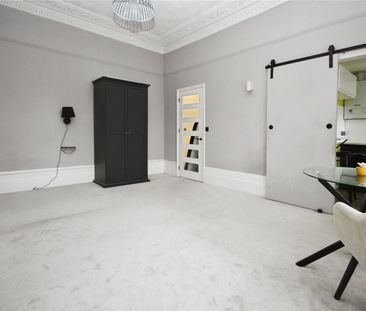 Oliver Grove, London, SE25 6EH - Photo 2