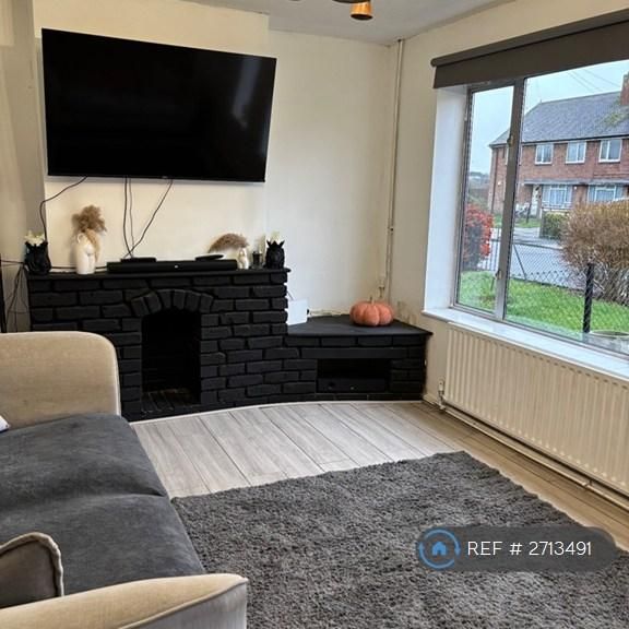 2 bedroom semi-detached house to rent - Photo 1