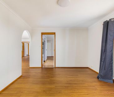 130 Julia Flynn Avenue, Isaacs ACT 2607 - House For Rent | Domain - Photo 5