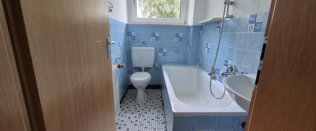 Small, fine, charming: ground floor living happiness in three rooms - Photo 1