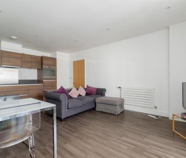 2 bedroom apartment to rent - Photo 2