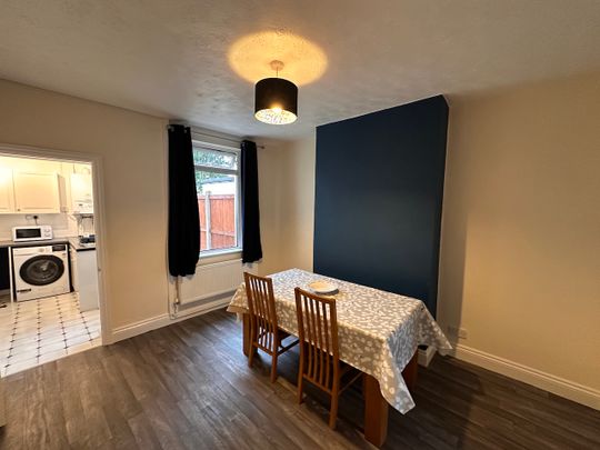 3 bedroom house - Photo 1