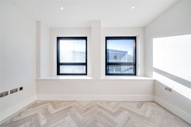 Cockfosters Road, EN4, London - Photo 1