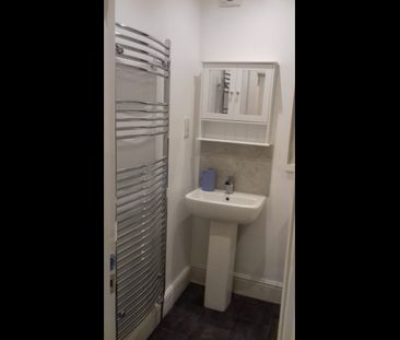 2 Bed Flat, West End Lane, NW6 - Photo 4