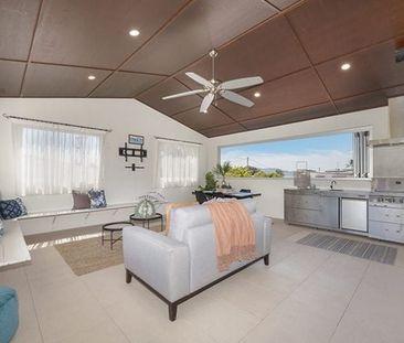 12 Havana Street, Rowes Bay - Photo 2