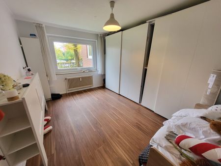 Sackgassenlage: 2,5-Zi.-Wohnung mit Terrasse und Stellplatz in Lübeck-St. Lorenz ... - Photo 3