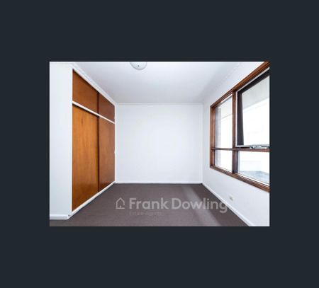 6/2 Sturt Street, Essendon, Vic 3040 - Photo 2