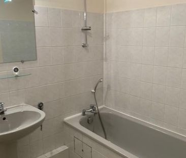 Location Appartement 2 pièces 51m² STRASBOURG 67100 - Photo 2