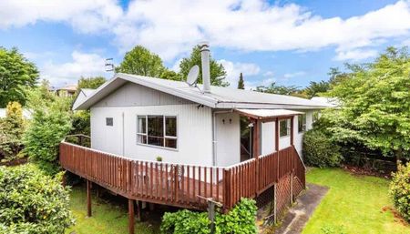 A real cutie in Richmond Heights - Photo 3