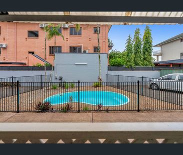 4/286 Lake Street, Cairns North, Qld 4870 - Photo 1