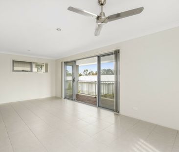 MODERN HOME - Photo 4