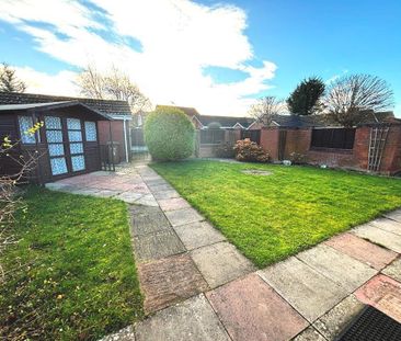 3 bedroom detached bungalow to rent - Photo 4