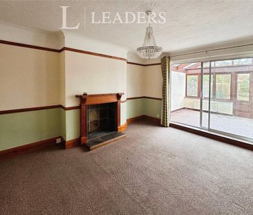 3 bedroom semi-detached house to rent - Photo 4