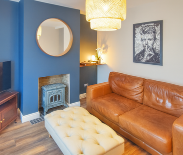 3 bedroom terraced house to rent - Photo 2