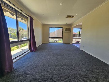 103 Feathertop Circuit - Photo 2