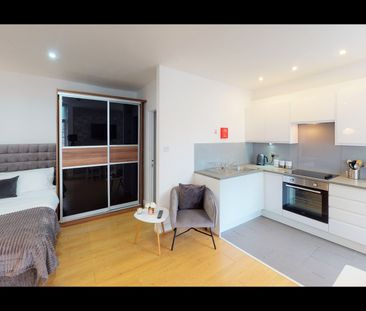 Studio Flat, Dale Street, L2 - Photo 1