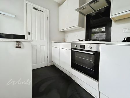 2 bedroom terraced house to rent - Photo 2