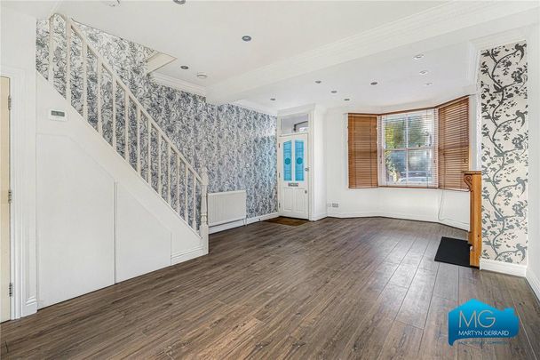 3 bedroom end of terrace house to rent - Photo 1