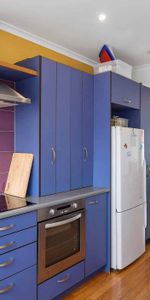 3 Bedroom Petone - Photo 3