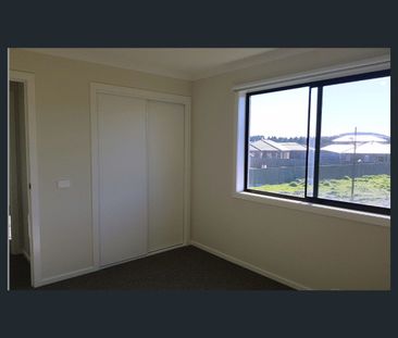 61 Moxham Drive, Kalkallo, Vic 3064 - Photo 4