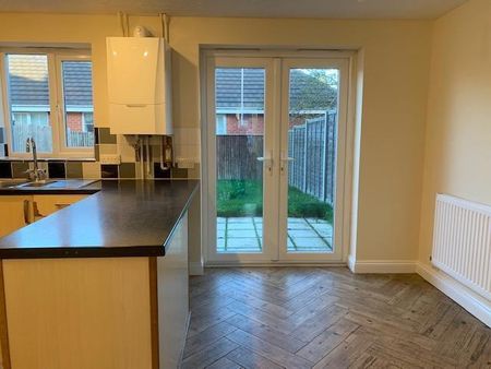 Harvester Way, Crowland, Peterborough - Photo 2