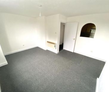 Charlecote Park, Newdale, Telford, TF3 - Photo 1